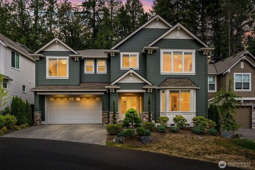 24480 Ne 19th Pl, Sammamish, WA, 98074-3300 | Card Image