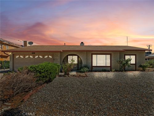 14719 Juniper St, Hesperia, CA, 92345-2918 | Card Image