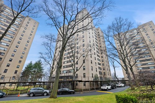 5h-6 Fordham Hill, New York, NY, 10468 | Card Image