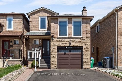 4213 Beacon Lane, Mississauga, ON, L5C3V8 | Card Image