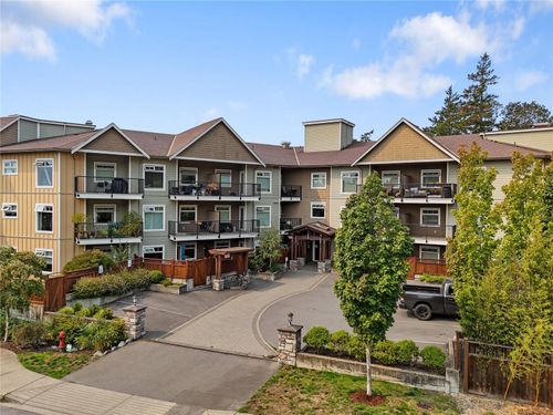 110-21 Conard St, View Royal, BC, V8Z0C4 | Card Image