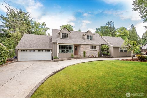 3136 Pacific Way, Longview, WA, 98632-5429 | Card Image