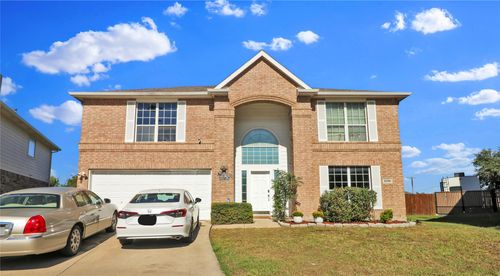 5753 Lionfish Way, Fort Worth, TX, 76131-1903 | Card Image