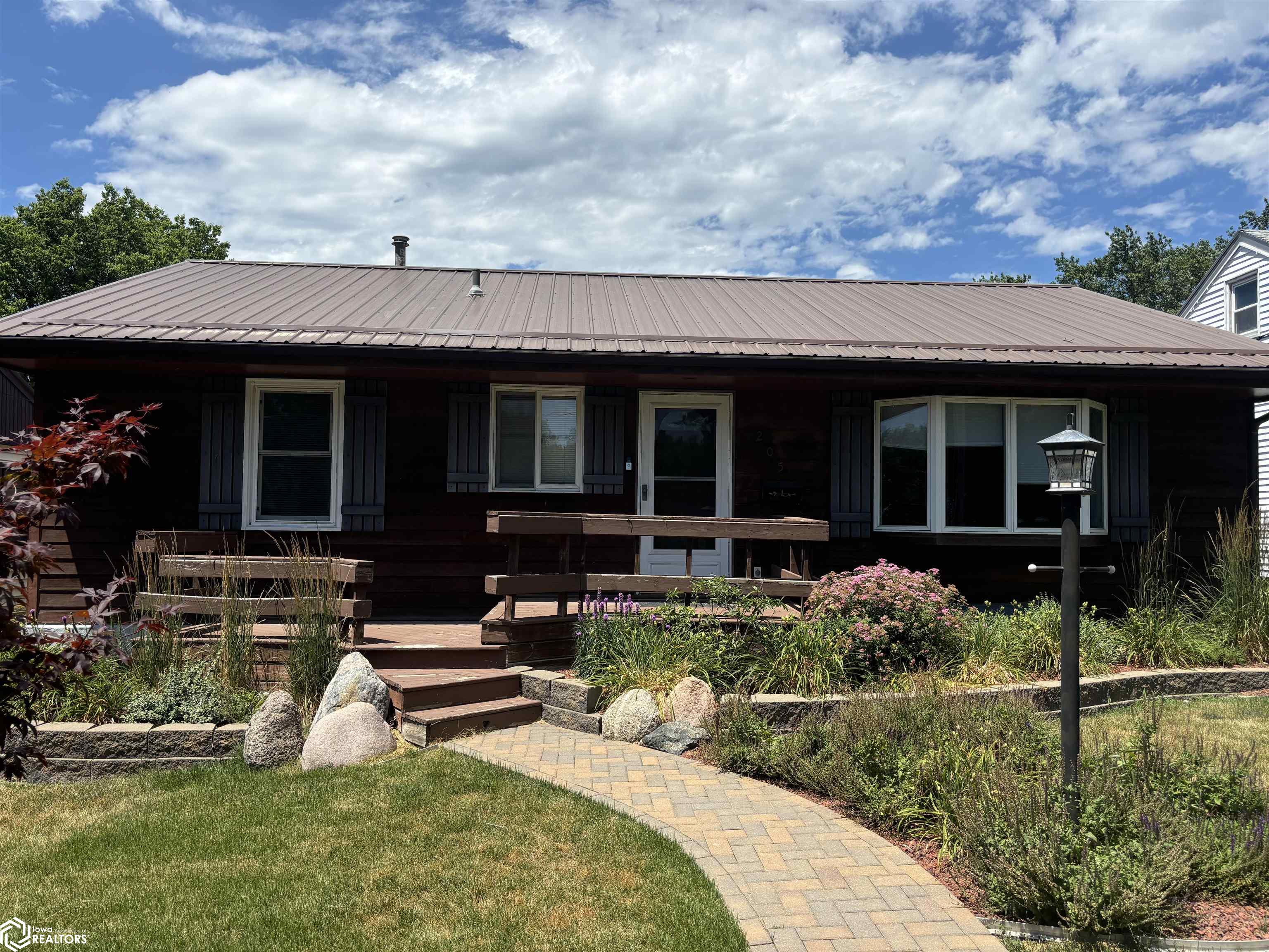 Cooper Ave, Ottumwa, IA 52501
