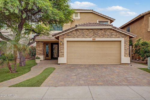 2227 E Parkside Ln, Phoenix, AZ, 85024-7592 | Card Image