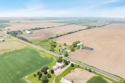 160 Lafontaine Rd W, Tiny, ON, L9M0L5 | Card Image