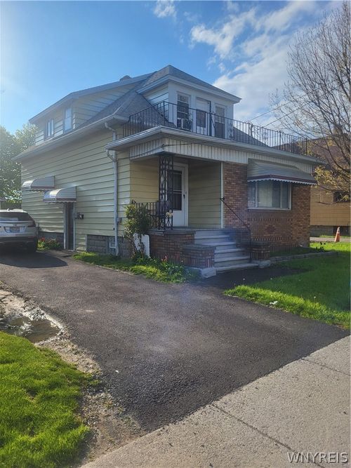 1368 Harlem Rd, Cheektowaga, NY, 14206-1904 | Card Image