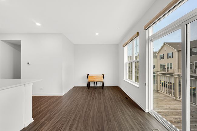 2026 Stuttle Rd, Townhouse with 2 bedrooms, 3 bathrooms and 4 parking in Batavia IL | Image 10