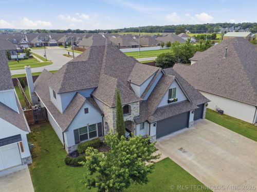 12444 S 66th East Ave, Bixby, OK, 74008-2635 | Card Image