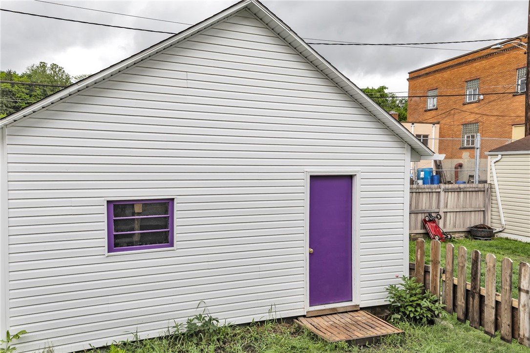 Residential in Tarentum 4