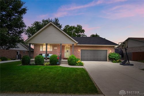 4239 Midfield St, Springfield, OH, 45503-6255 | Card Image