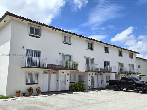 b-206-900 Sw 104th Ct, Miami, FL, 33174-2660 | Card Image