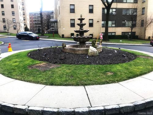 apt-6b-8 Fordham Hill Oval, Bronx, NY, 10468-4852 | Card Image