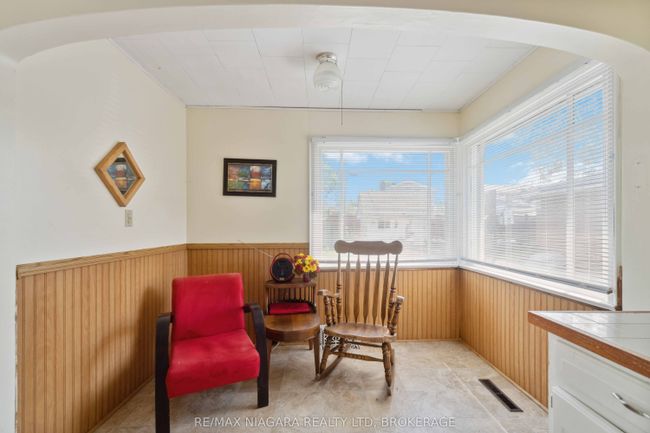 305 Emerick Ave, House other with 3 bedrooms, 1 bathrooms and 2 parking in Fort Erie ON | Image 9