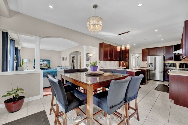 8 Eaglelanding Dr, House other with 5 bedrooms, 5 bathrooms and 2 parking in Brampton ON | Image 12