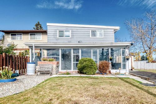 4316 8 Ave Se, Calgary, AB, T2A3A5 | Card Image
