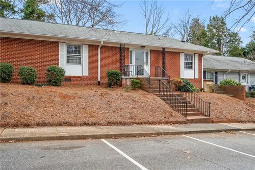 2708 Waldorf Cir, Winston Salem, NC, 27106-5320 | Card Image