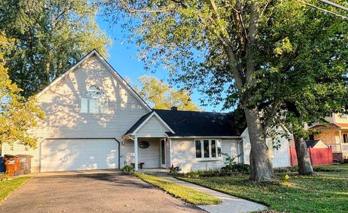 30357 Worth St, Gibraltar, MI, 48173-9565 | Card Image