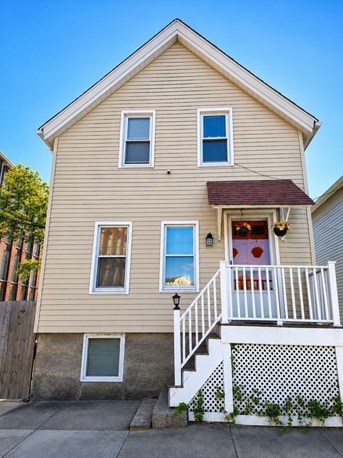 1 Thatcher St, New Bedford, MA, 02744-1615 | Card Image