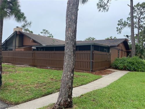 5603 Foxlake Dr, NORTH FORT MYERS, FL, 33917-5629 | Card Image