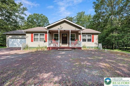 89 Honeysuckle Dr, Jim Thorpe, PA, 18229-9717 | Card Image