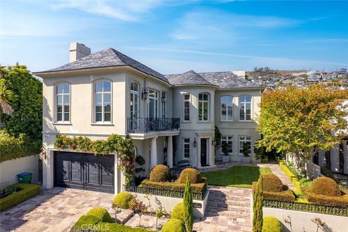 121 Emerald Cyn, Laguna Beach, CA, 92651 | Card Image