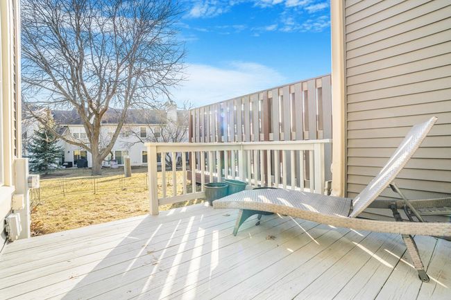 971 Heathrow Ln, Townhouse with 3 bedrooms, 3 bathrooms and 2 parking in Naperville IL | Image 22