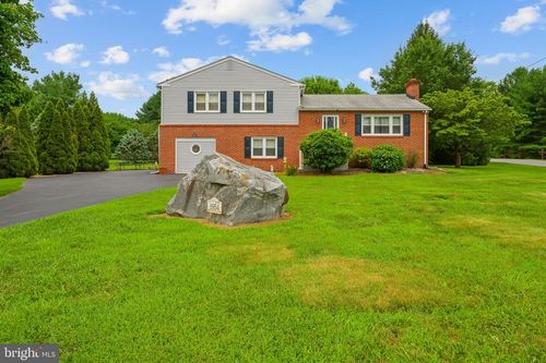 1954 Porter Rd, BEAR, DE, 19701-2121 | Card Image