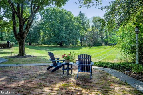 1803 Apple Tree Ln E, BETHLEHEM, PA, 18015-5206 | Card Image