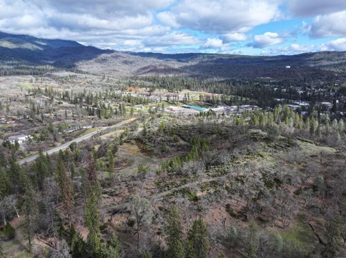 160 Trinco Rd, Weaverville, CA, 96093 | Card Image