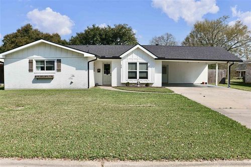 425 Avalon St, Lake Charles, LA, 70605-6813 | Card Image