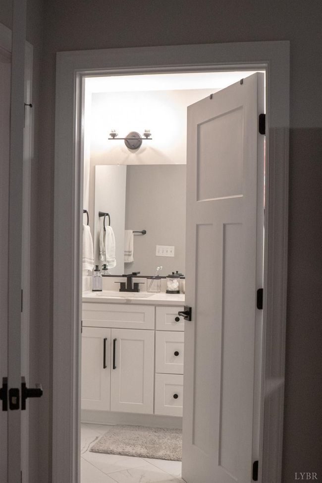 1022 N Westyn Loop, Townhouse with 4 bedrooms, 4 bathrooms and null parking in Forest VA | Image 8