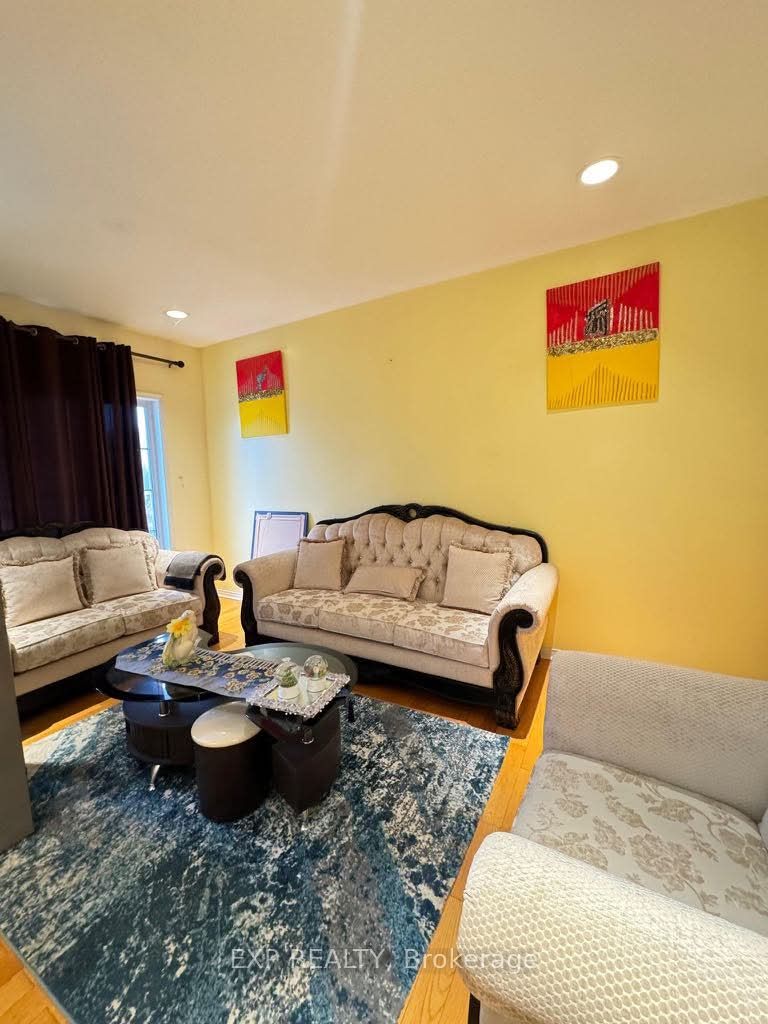 Residential Lease in Orleans - Cumberland and Area 3
