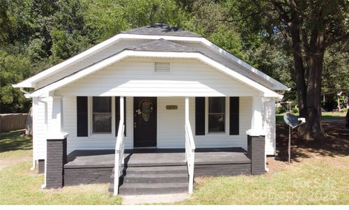 504 Locust St, Kannapolis, NC, 28081-2267 | Card Image