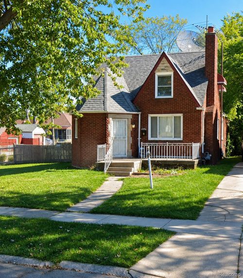 15376 Prest St, Detroit, MI, 48227-2321 | Card Image