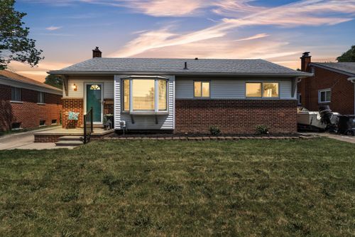 32826 Benson Dr, Westland, MI, 48185-1544 | Card Image