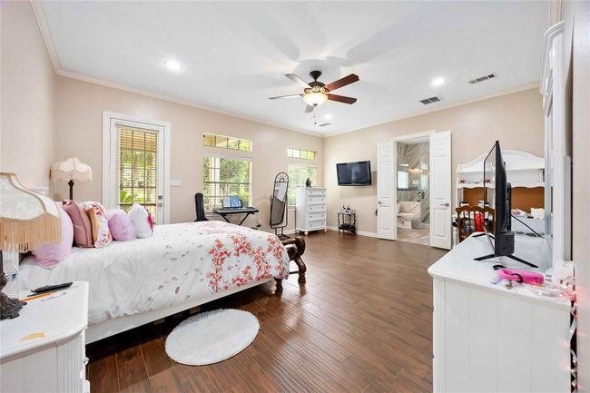 10714 Crestwater Cir, House other with 5 bedrooms, 5 bathrooms and 3 parking in Magnolia TX | Image 26
