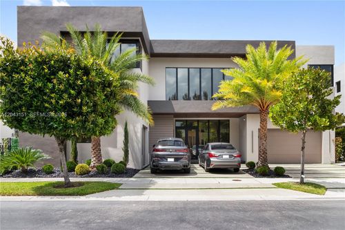 10261-10261 Nw 74th Ter, Doral, FL, 33178-3387 | Card Image