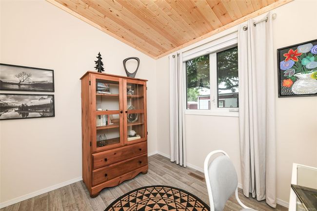 3 - 2625 Mansfield Dr, House other with 2 bedrooms, 1 bathrooms and 2 parking in Courtenay BC | Image 18