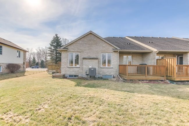 24 - 87 Donker Dr, Condo with 3 bedrooms, 2 bathrooms and 2 parking in Saint Thomas ON | Image 31