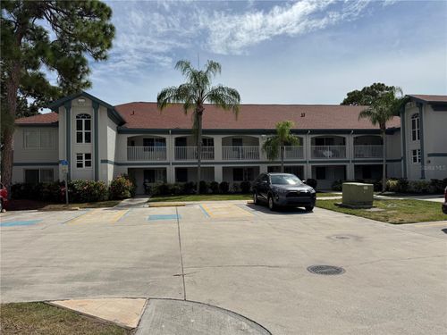 211-4457 45th Ave W, BRADENTON, FL, 34210-2918 | Card Image