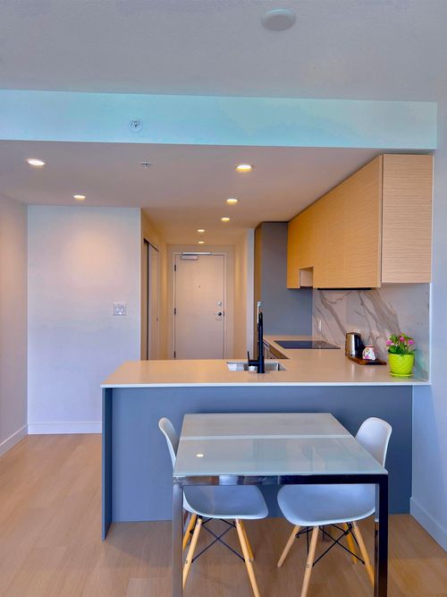 {{alt}} | Card Image