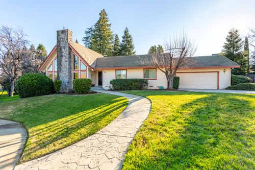 500 Seavy Court, Redding, CA, 96001 | Card Image