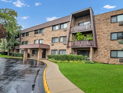 unit-206-2604 N Windsor Dr, Arlington Heights, IL, 60004-2721 | Card Image