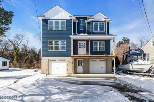 93 Longfellow Ave, Toms River, NJ, 08753-6933 | Card Image