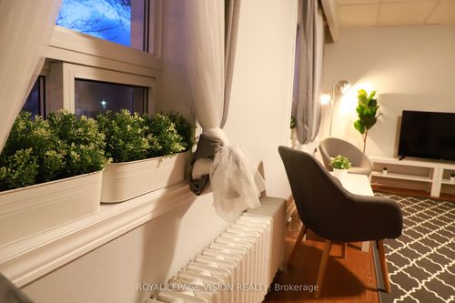 1242 Danforth Ave, Toronto, ON, M4J1M6 | Card Image