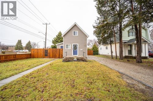 203 Sheldon Ave, Chatham, ON, N7L3N1 | Card Image