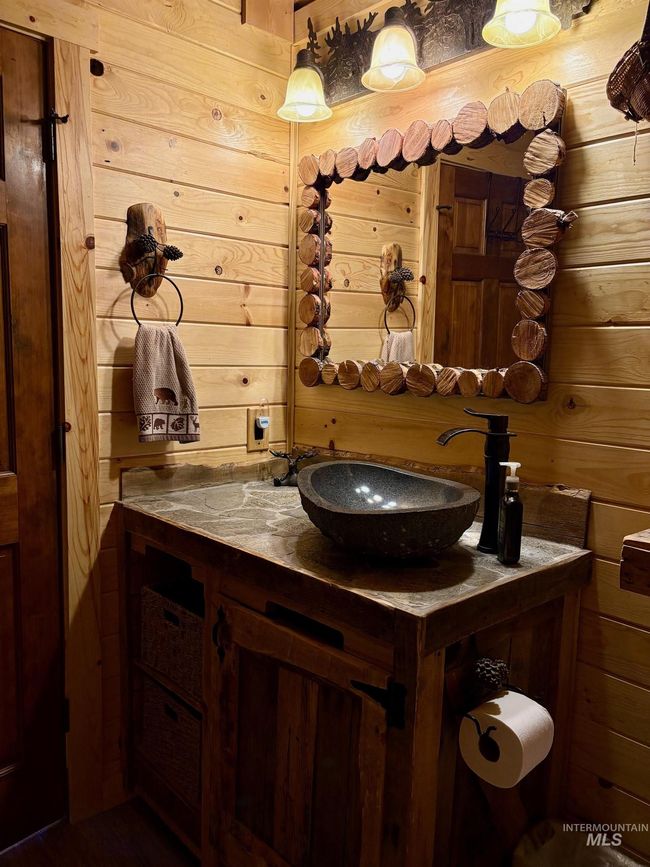 1413 Stone Ln, House other with 2 bedrooms, 2 bathrooms and null parking in McCall ID | Image 14