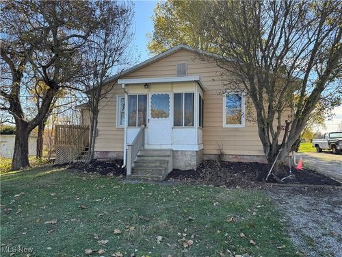 5392 Walters St Ne, East Canton, OH, 44730-2116 | Card Image