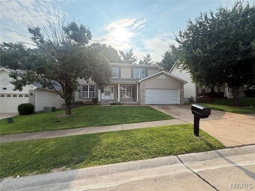 4516 Southridge Pines Dr, Saint Louis, MO, 63128-2307 | Card Image